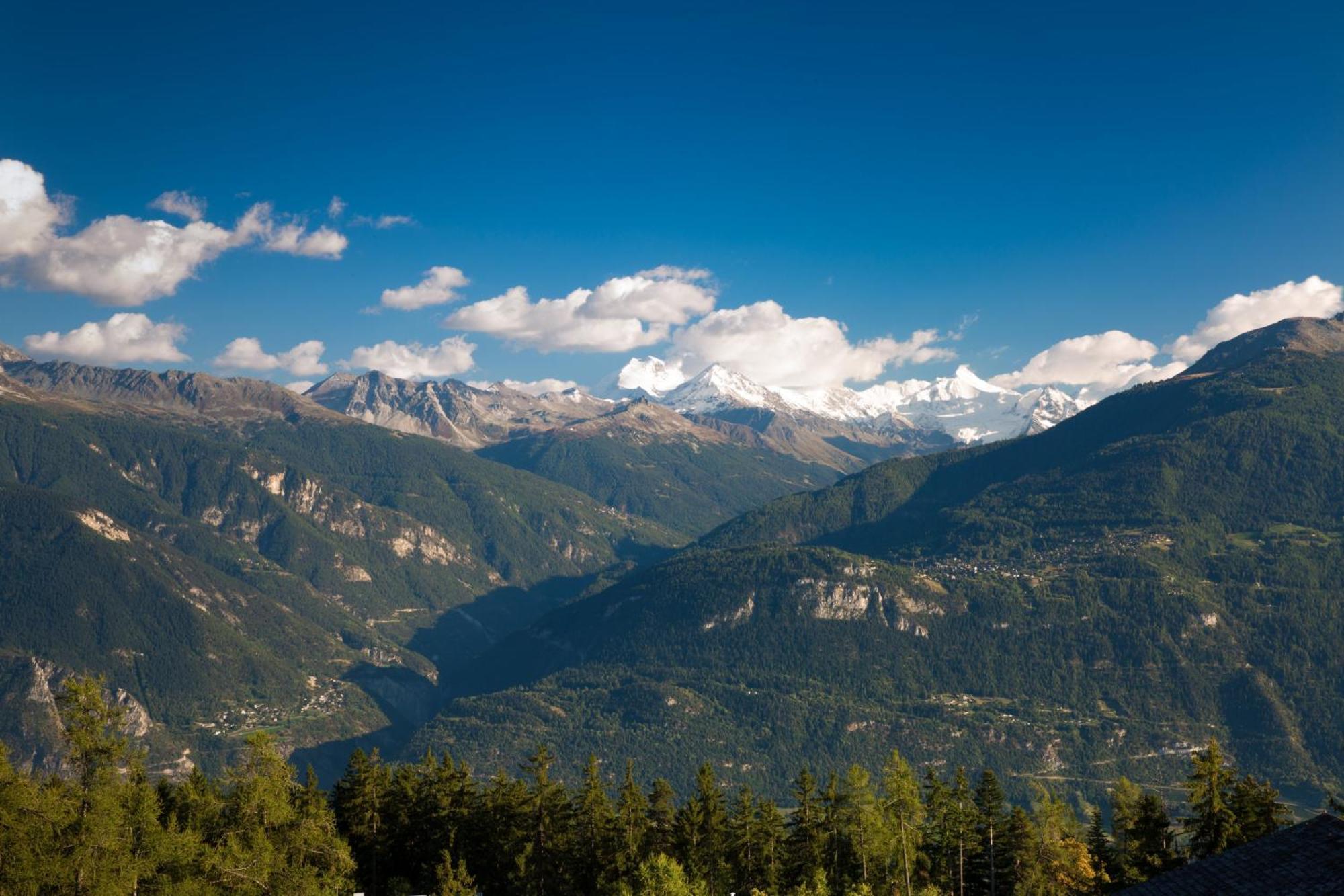 Hotel Helvetia Intergolf Crans-Montana Kültér fotó